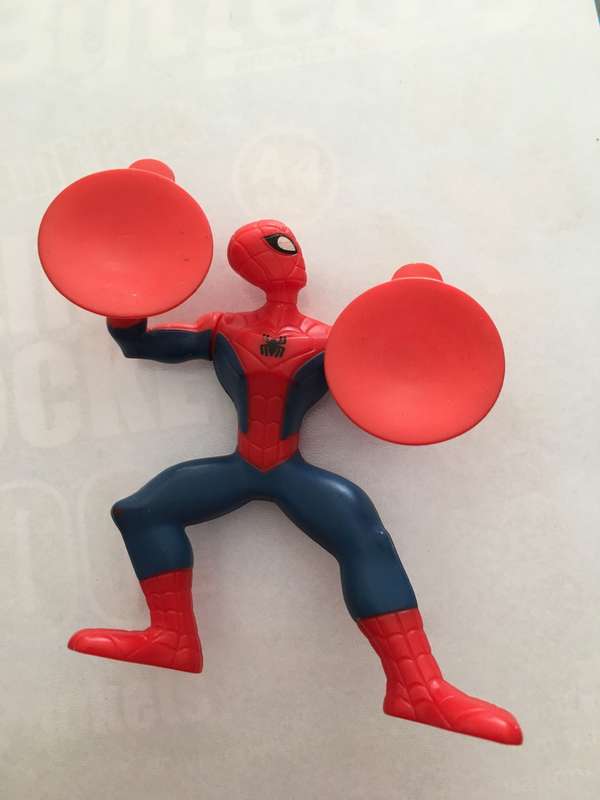 SPIDERMAN FIGURE TO ATTACH TO A WINDOW