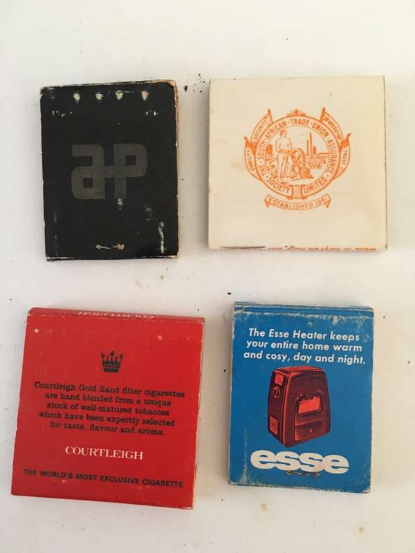 4 VINTAGE MATCH BOOKS MATCHES IN