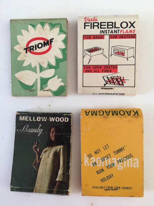 4 VINTAGE MATCH BOOKS MATCHES IN