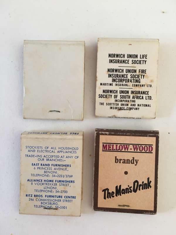4 VINTAGE MATCH BOOKS MATCHES IN