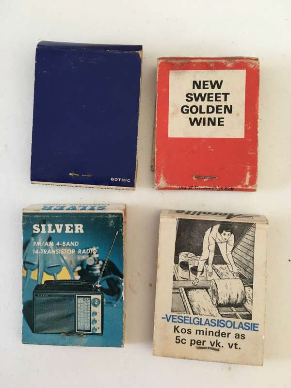 4 VINTAGE MATCH BOOKS MATCHES IN