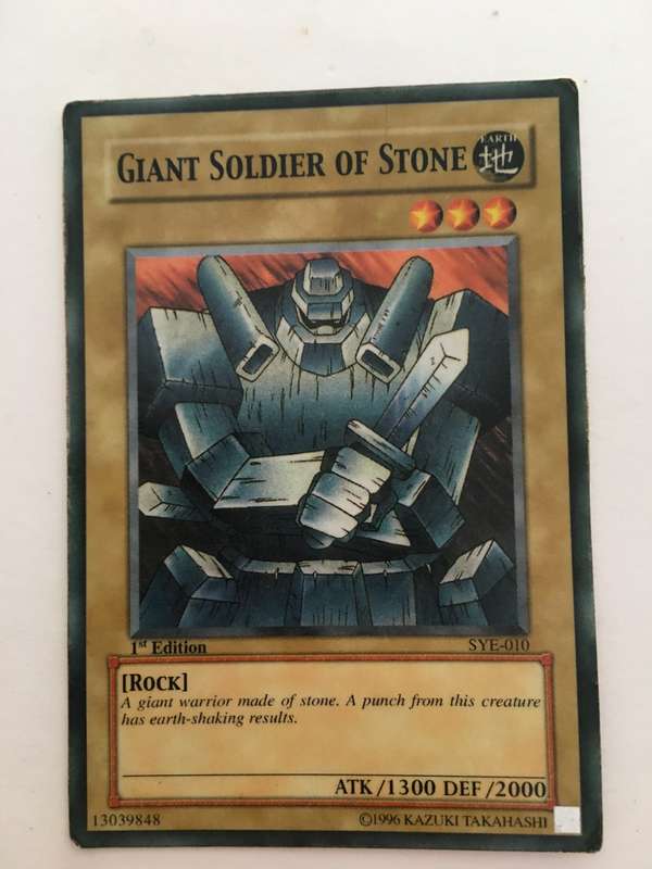 YU-GI-OH TRADING CARD - GIANT SOLDIER OF STONE