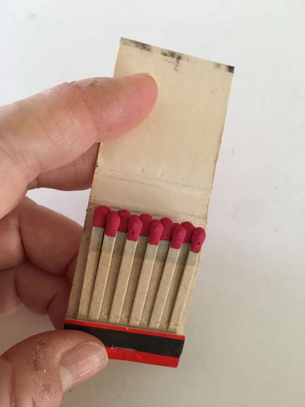 VINTAGE MATCH BOOK - SINGER