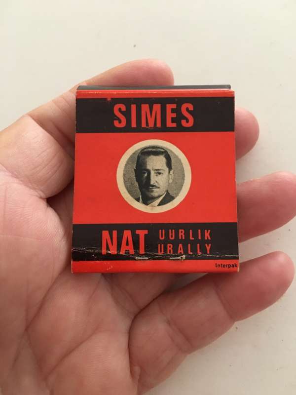 VINTAGE MATCH BOOK WITH MATCHES