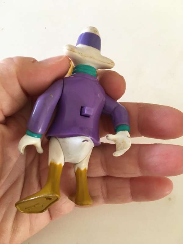 VINTAGE TOY FIGURE  DONALD DUCK HAT MISSING PVC