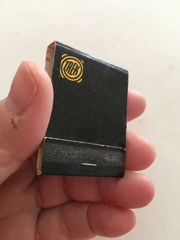 VINTAGE MATCH BOOK WITH MATCHES