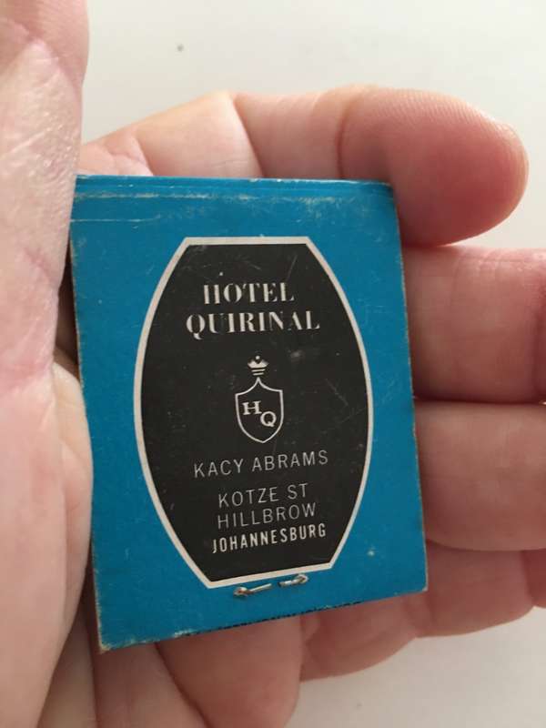 VINTAGE MATCH BOOK WITH MATCHES