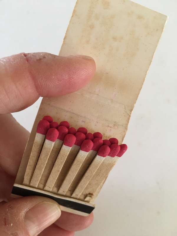 VINTAGE MATCH BOOK WITH MATCHES