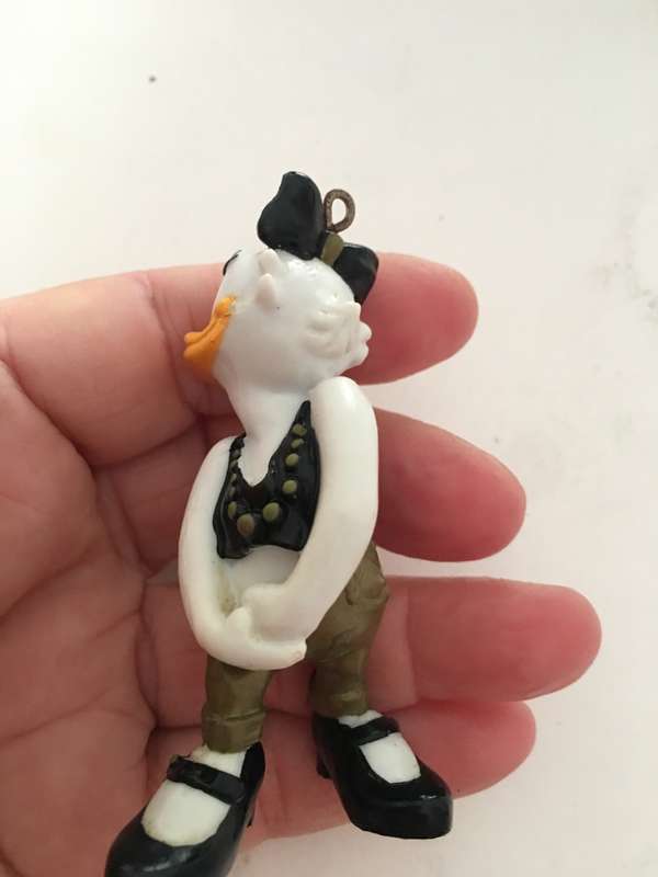 VINTAGE DAISY PVC  DUCK 1988 THE WALT DISNEY COMPANY FIGURE
