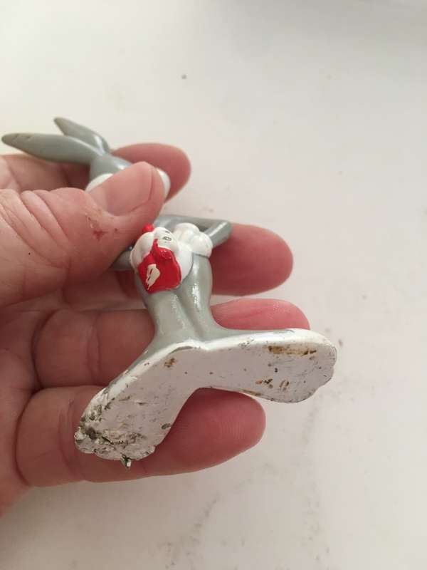 VINTAGE LOONEY TUNES - BUGS BUNNY FIGURE WARNER BROTHERS PVC  TOES NEED TLC REDUCED