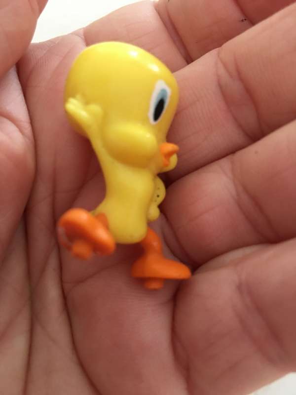 VINTAGE LOONEY TUNES TWEETY BIRD PVC FIGURE