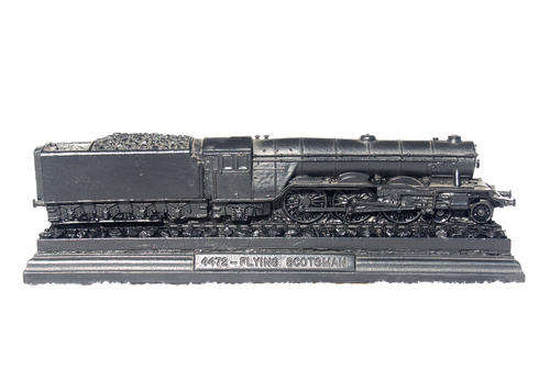 SCALE MODEL OF THE FLYING SCOTSMAN HAND CARVED FROM WELSH COAL