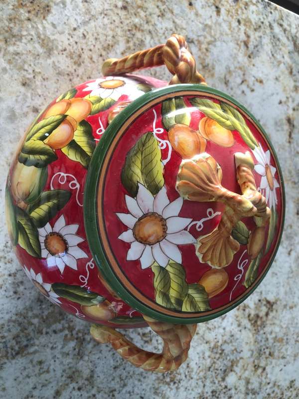 SHOWSTOPPING BRIGHTLY COLOURED CERAMIC POT