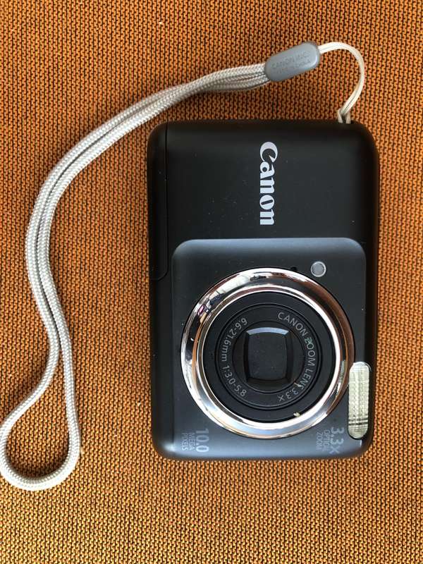 WORKING CANON POWERSHOT A800 CAMERA 2x AA BATERIES OPERATED