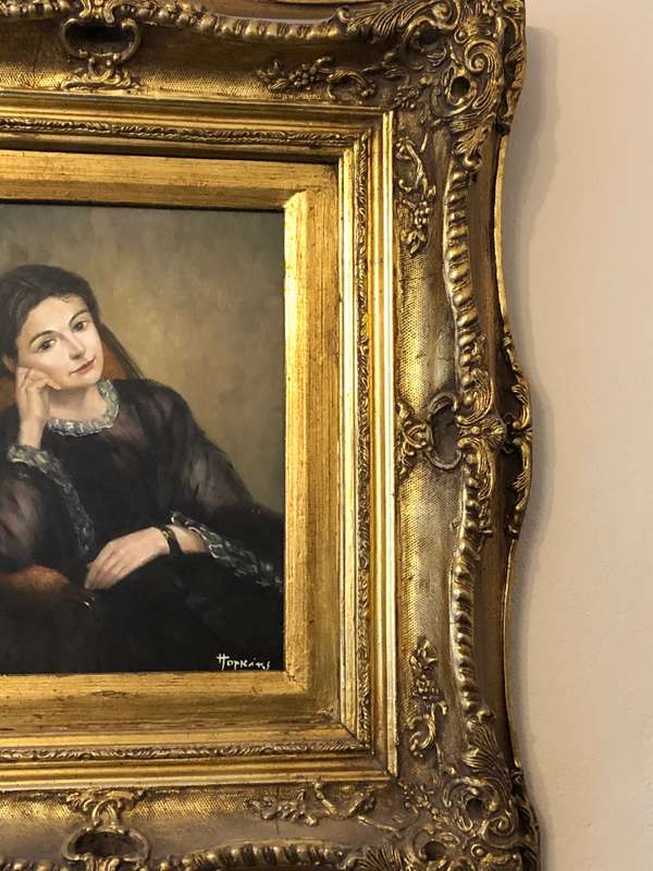 BEAUTIFUL PORTRAIT WITH GILDED FRAME