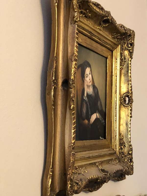 BEAUTIFUL PORTRAIT WITH GILDED FRAME