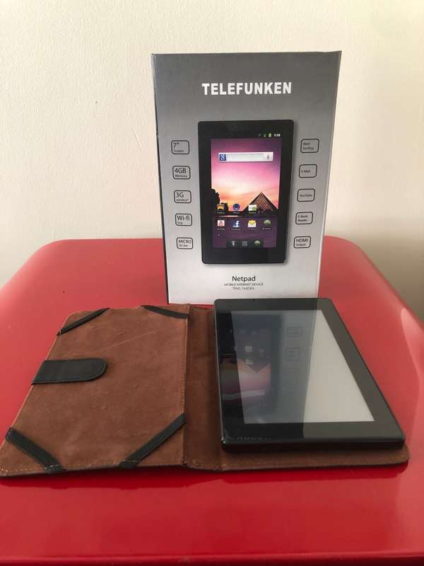 UNUSED TELEFUNKEN WIRELESS 7 INCH SCREEN NETPAD AND E-READER WITH COVER IN ORIGINAL BOX