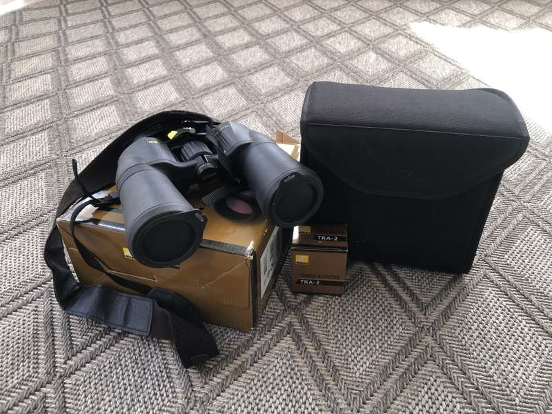 NIKON ACULON A211 16x50 BINOCULARS IN BOX WITH BAG AND TRIPOD ADAPTOR IN VERY GOOD CONDITION