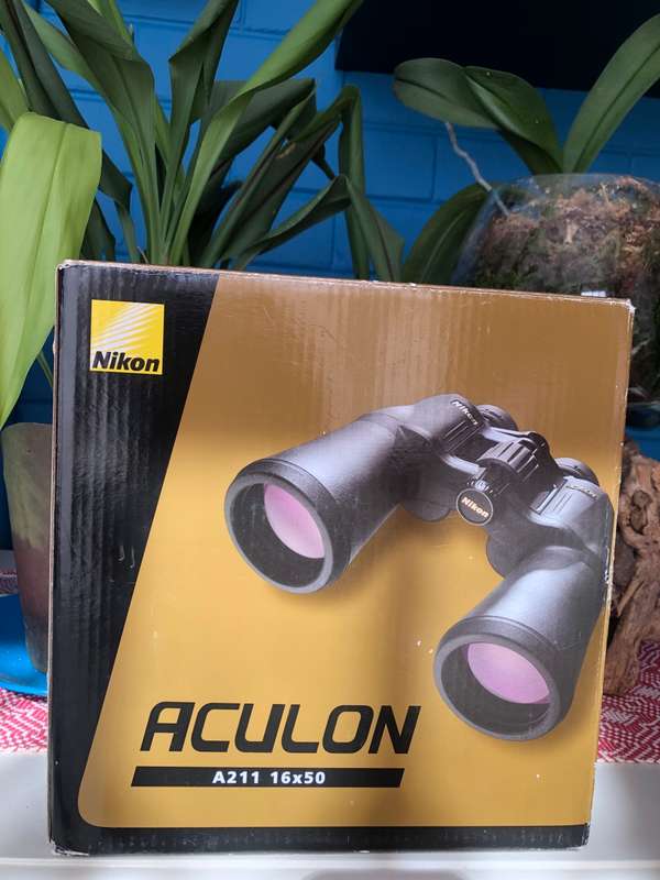 NIKON ACULON A211 16x50 BINOCULARS IN BOX WITH BAG AND TRIPOD ADAPTOR IN VERY GOOD CONDITION