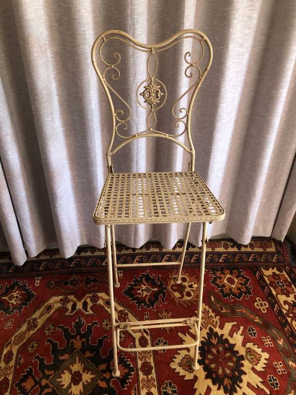 SET OF FOUR FOLDABLE IRON COUNTER/BAR CHAIRS FOR OUTSIDE OR INSIDE USE
