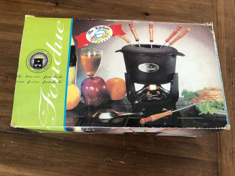 BLACK CAST IRON FONDUE POT WITH BURNER IN ORIGINAL BOX