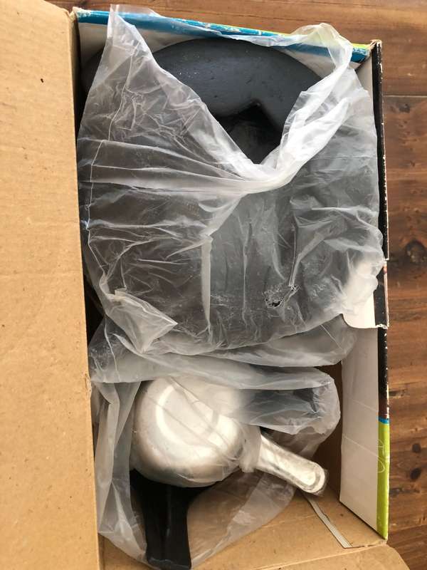 BLACK CAST IRON FONDUE POT WITH BURNER IN ORIGINAL BOX