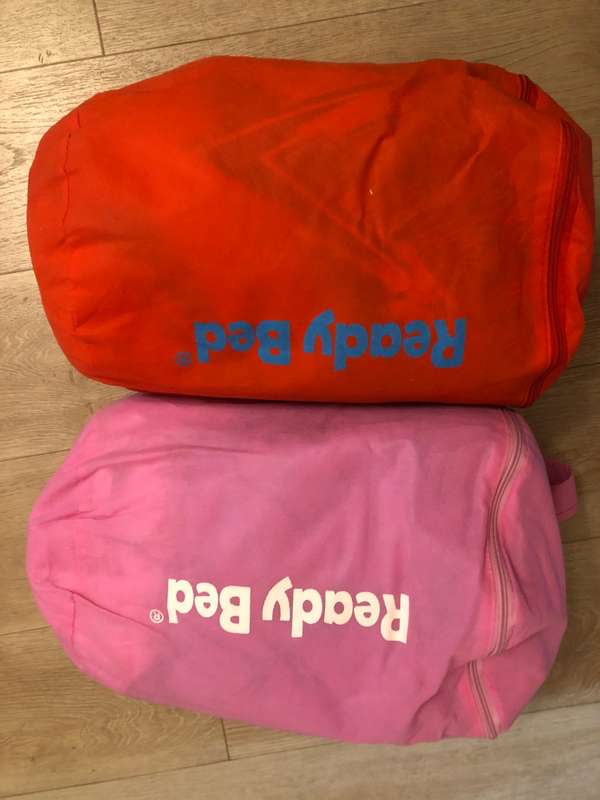 ALL-IN-ONE TODDLERS' DISNEY PRINCESSES READYBED IN VERY GOOD CONDITION.