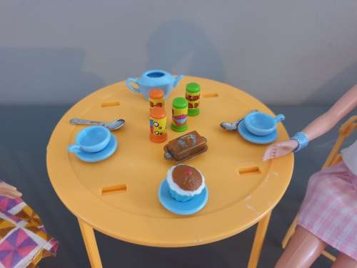 Barbie table, chairs and dolls