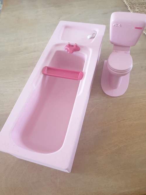 Barbie bath and toilet set