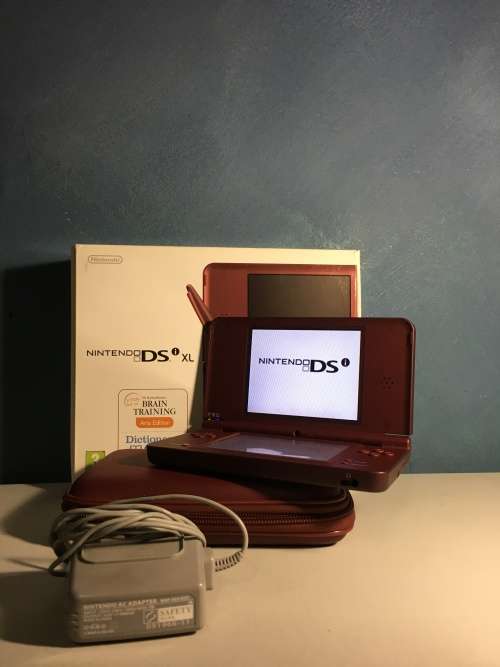 NINTENDO DSiXL