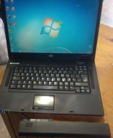 HP NX7300 Laptop