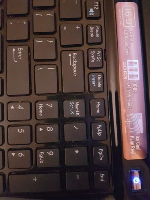 ASUS ULV50V Laptop. Immaculate condition!!!