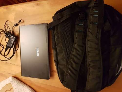 ASUS ULV50V Laptop. Immaculate condition!!!