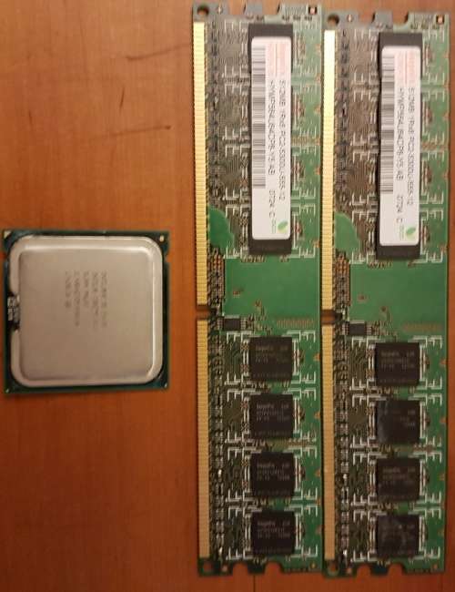 Intel E4680 CPU with 2 x 512MB Memory