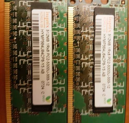 Intel E4680 CPU with 2 x 512MB Memory