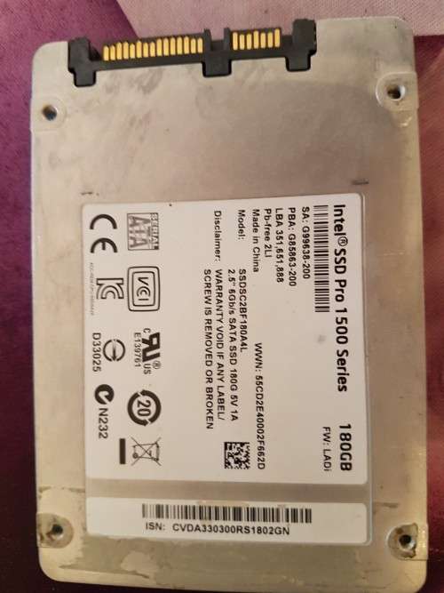 Intel 180Gb SSD, Samsung 128Gb SSD, WD 500Gb HD