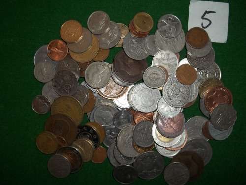 Lot of 100 mixed world coins