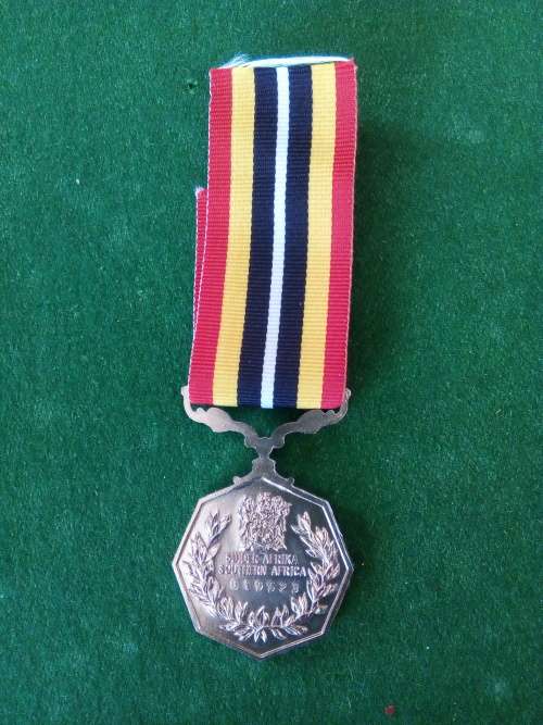 SADF SOUTHERN AFRICA MEDAL (BORDER WAR) FULL SIZE 019523