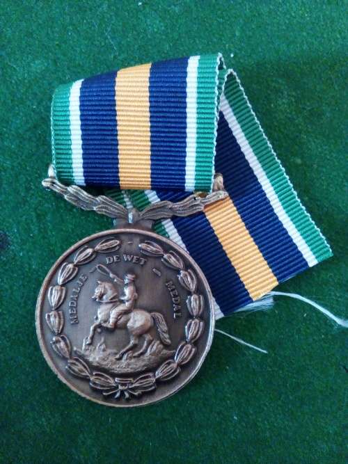 SADF .. DE WET MEDAL FOR 10 YEARS SERVICE IN THE COMMANDOS .. (FULL SIZE NUMBERED)