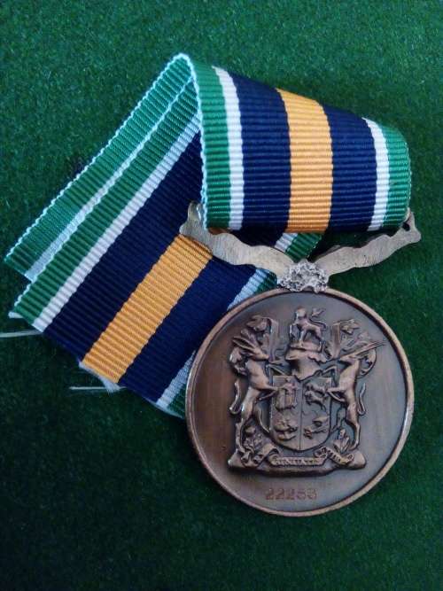 SADF .. DE WET MEDAL FOR 10 YEARS SERVICE IN THE COMMANDOS .. (FULL SIZE NUMBERED)