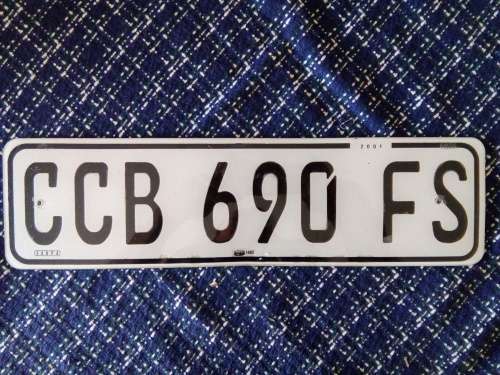 VINTAGE VEHICLE REGISTRATION NUMBER PLATE .... FREE STATE PROVINCE .. PERSPEX