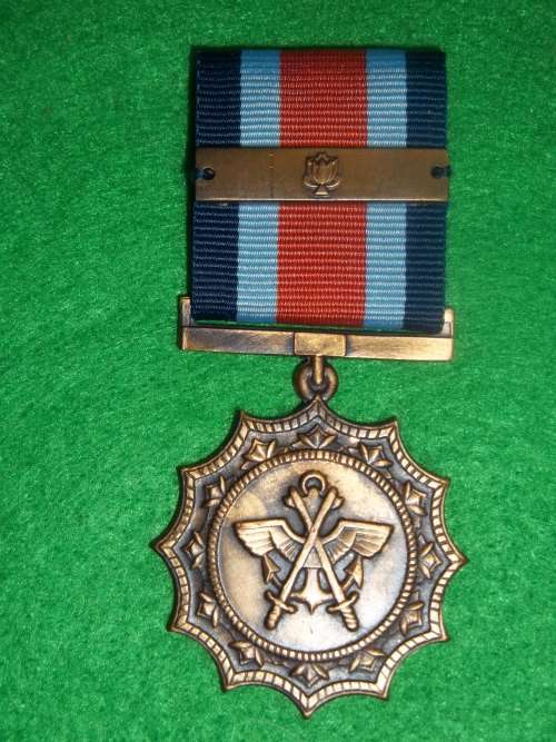 SADF .. MILITARY MERIT MEDAL WITH BAR FOR SECOND AWARD (FULL SIZE)