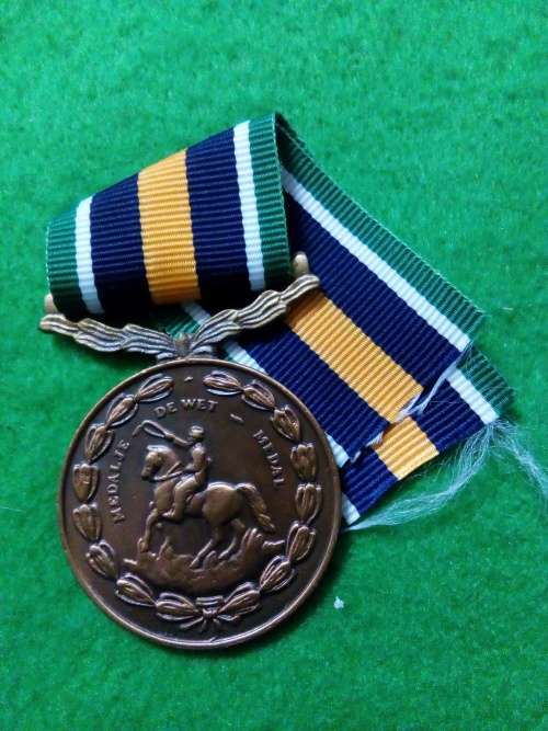 SADF ... DE WET MEDAL .. FULL SIZE NUMBERED