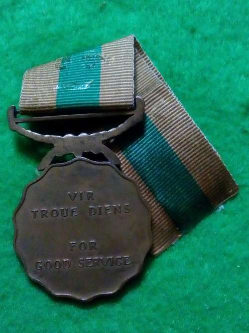 SADF - 10 YEAR GOOD SERVICE MEDAL (BRONZE) .. FS .. LOW NUMBER .. NEW RIBBON INCLUDED