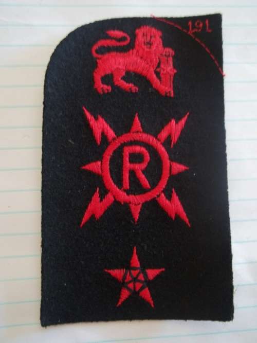 SADF - SA NAVY RADIO FITTER TRADE BADGE - SEAGOING UNIFORM (DISCONTINUED 1970's)