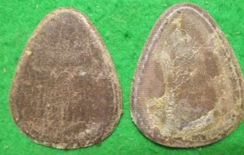 USED - SANDF WO1 IRON ON COLLAR RANK PAIR - USED