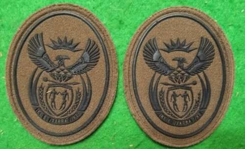 USED - SANDF WO2 IRON ON COLLAR RANK PAIR - USED