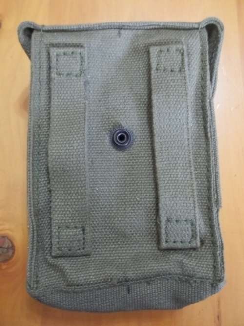 UNUSED - SADF R1 AMMO POUCH