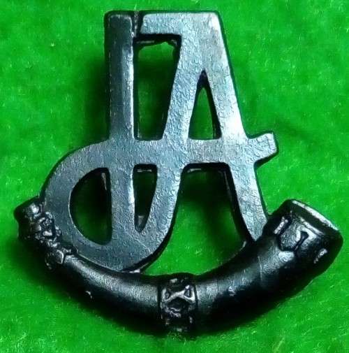 RHODESIA INTERNAL AFFAIRS DEPT CAP BADGE 1975 - 1980 - LUGS INTACT