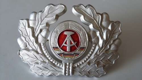 EAST GERMAN ARMY CAP COCADE - ALUMINUM - PINS INTACT